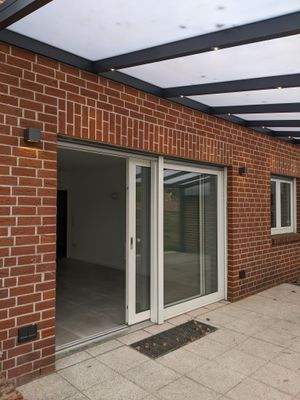 Terrasse mit Außenbeleuchtung.jpg