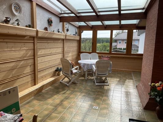 Wi.-Garten über Garage