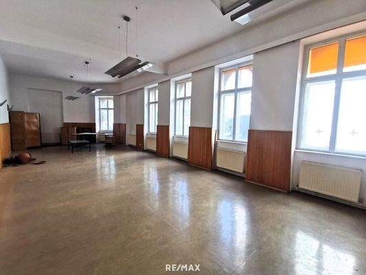 schöne, große Fensterfront für helle Räume