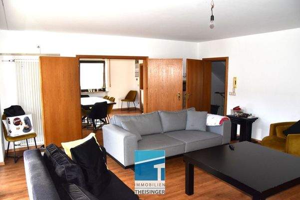 Doppelflüglige Türe zum Esszimmer