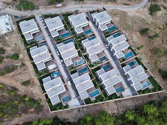 Chic Design Villas with Pool and Garden in Alanya İncekum