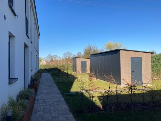 Gartenanteil und Gartenhaus