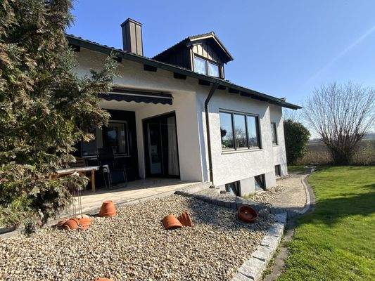 Südseite mit Terrasse