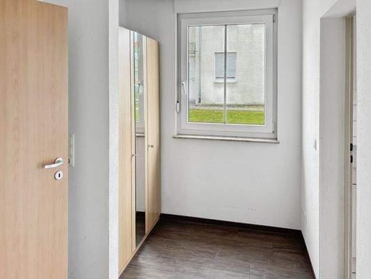 Flur mit Einbauschränken