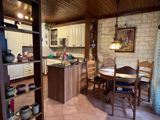 Küche mit Esszimmer