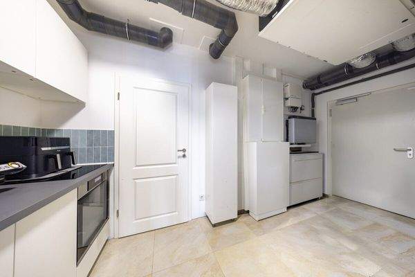 Technickraum und Hauswirtschaftsküche