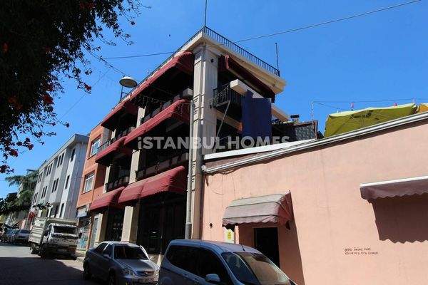 Ready to Move Cafe Close to the Sea in Fatih Balat