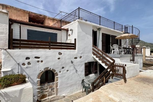 Kreta, Choumeriakos: Charmantes Dorfhaus mit Bergblick zu verkaufen