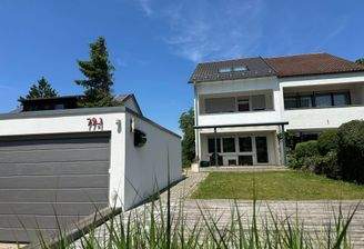 Doppelhaushälfte mit Garten, Balkon und Terrasse