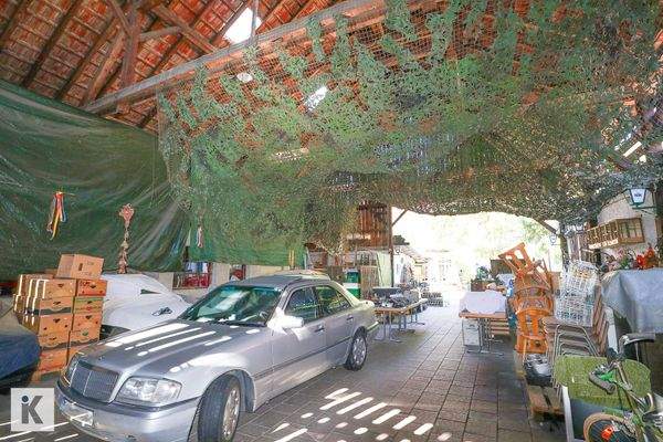 Scheune mit Blick zum Hof