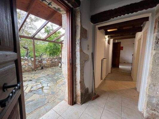 Kreta, Litsarda - Charmantes Steinhaus im Zentrum eines Dorfes zu verkaufen