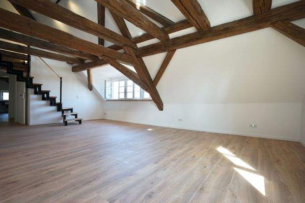 offener Wohn- und Essbereich 