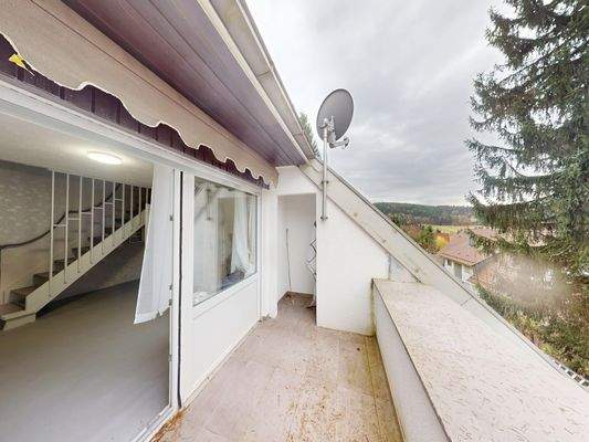 Einer der zwei seitlichen Westbalkone