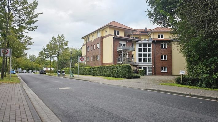 Straßenansicht