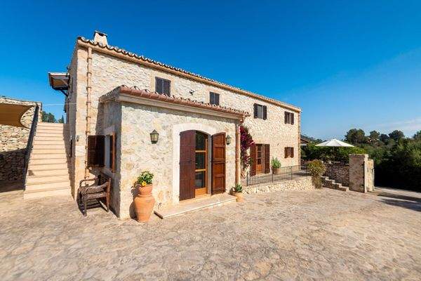 Finca mit Einliegerwohnung