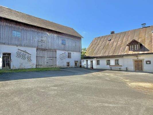 Innenhof  des Vierseithofs