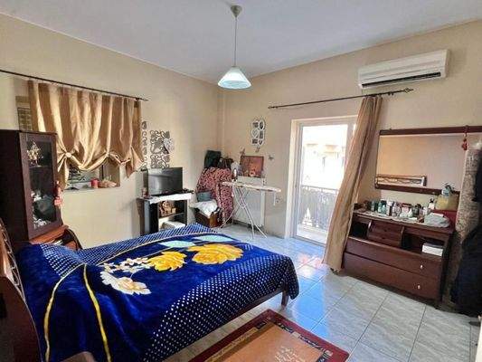 Kreta, Agios Nikolaos: Stadtwohnung mit Meerblick zu verkaufen