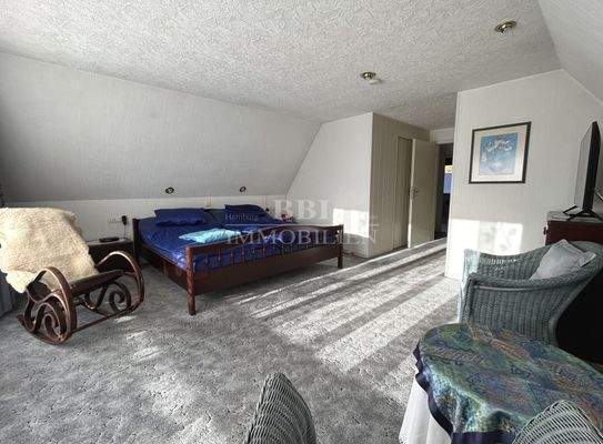 Schlafzimmer von sehr guter Größe