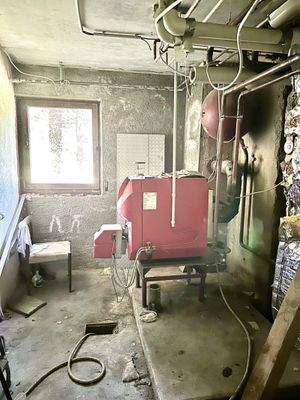 Keller Heizungsraum /ÖL
