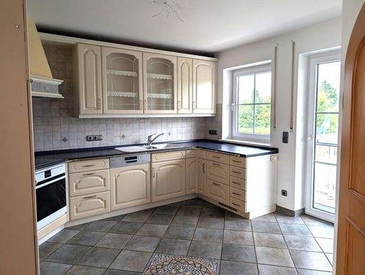 Küche mit Einbauküche