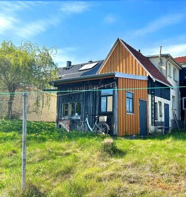 Werkstatt mit Gartenanschluß