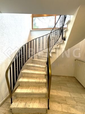 Treppe ins UG