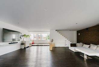 Maisonette auf drei Ebenen und ca 419 Quadratmetern