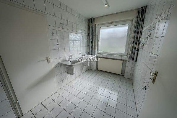 Badezimmer EG