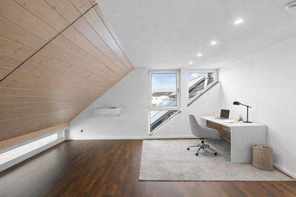 Arbeitszimmer DG möbiliert