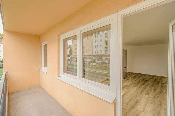 8ae93226-d224-4295-832c-2e4865d1eb03