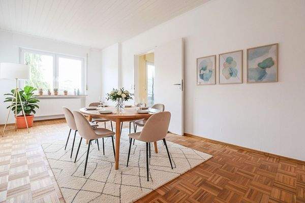 Esszimmer Homestaging (KI)