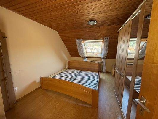 Schlafzimmer Wohnung DG