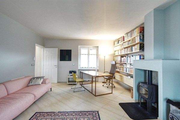 elegantes Haus im Zentrum von Canale –  Piemont