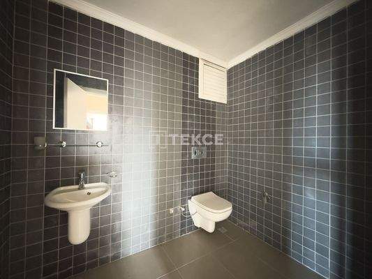 Ready-to-Move Apartment in a Prime Location in Trabzon Yomra