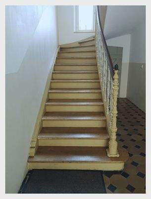 00 Treppenhaus.jpg