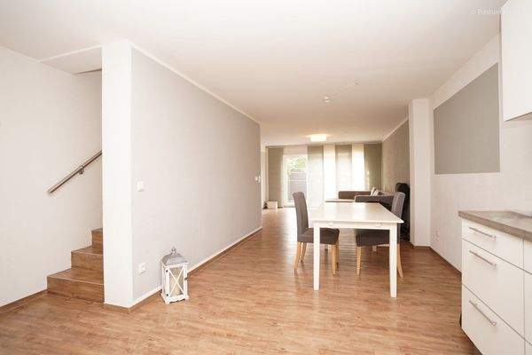 Wohn- und Essbereich EG