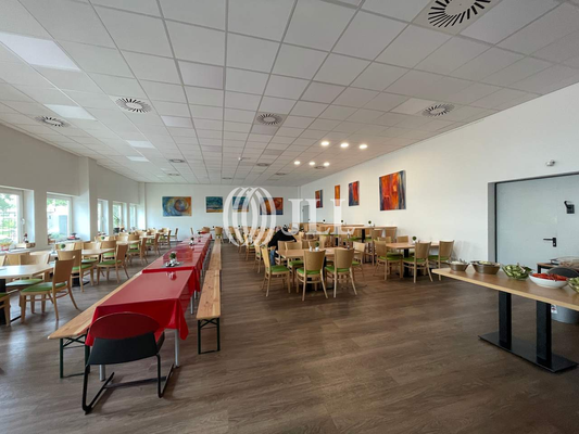 Kantine im Nebengebäude - JLL