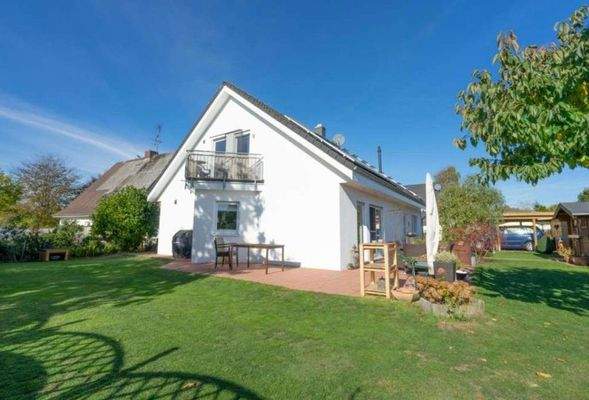 Hausansicht vom Garten aus