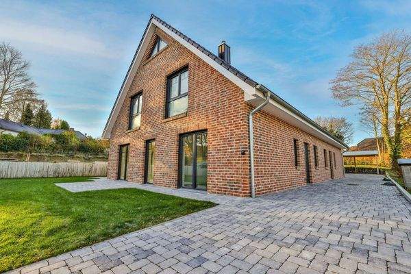 Auffahrt Vorderseite