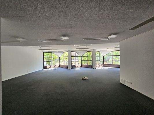 großes buero leer 2.jpg .jpg