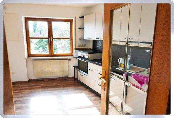 Essbereich mit EBK.jpg