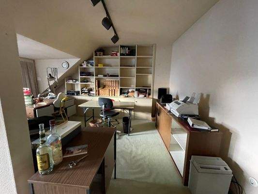 exemplarisches Büro