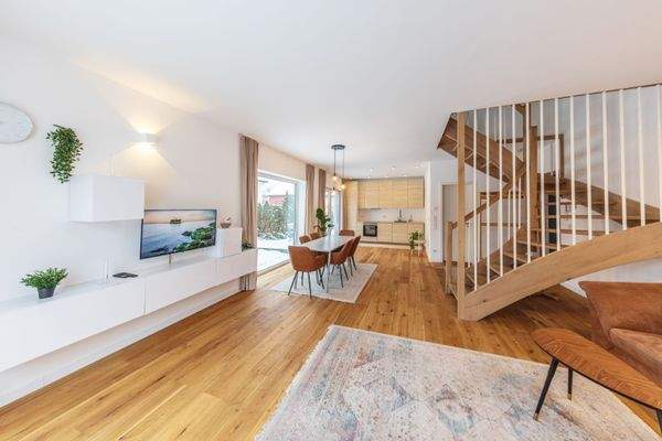 Offener Wohn-, Ess- und Küchenbereich