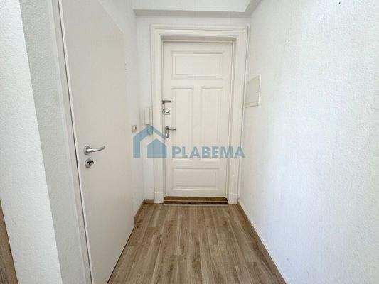 132.04-Eingangsbereich