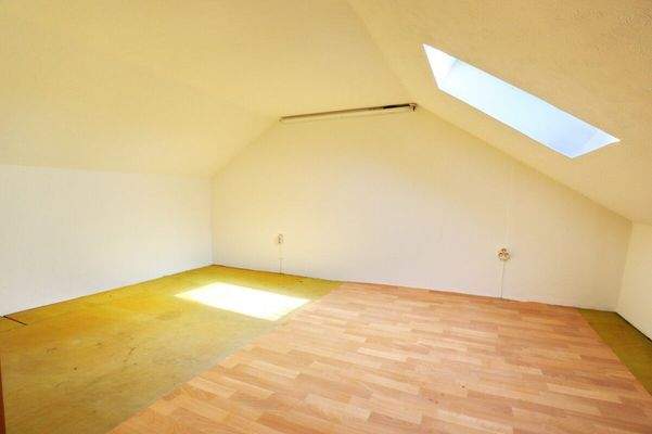 Raum I im Dachgeschoss