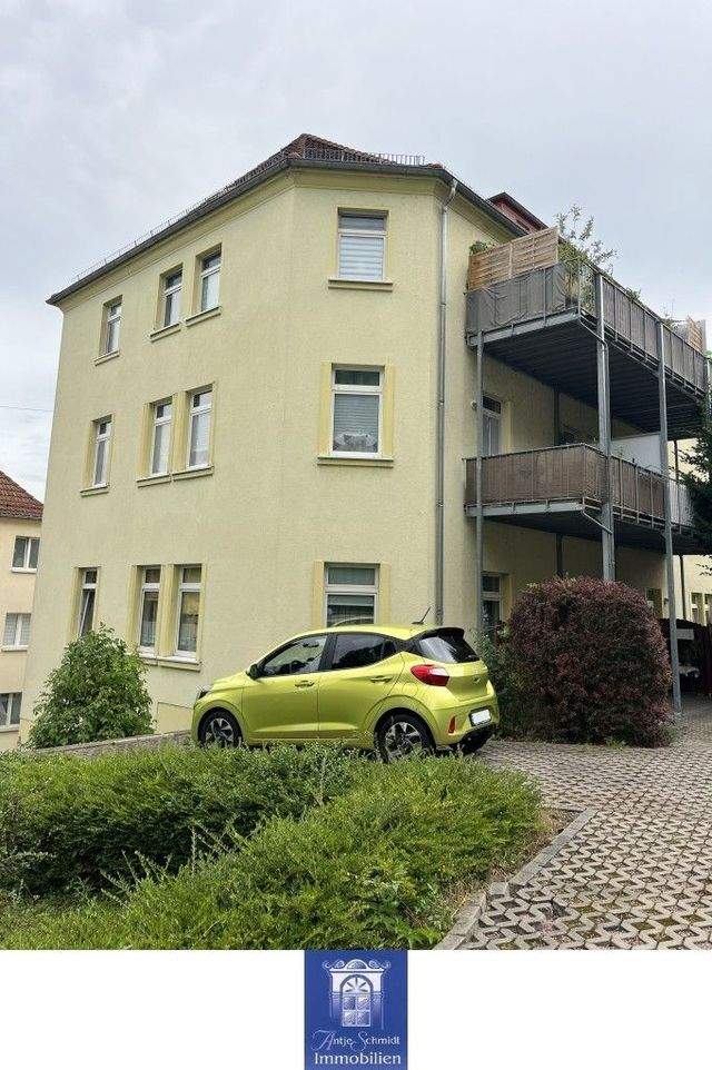 Helle Dachgeschosswohnung mit EBK! - Photo 4