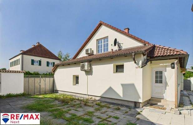 Hausansicht vom Garten