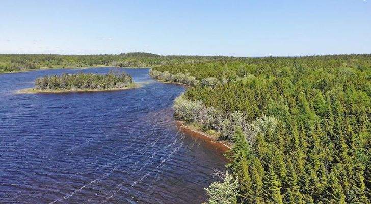 Cape Breton - Wunderschönes 11-Hektar-Areal mit 23
