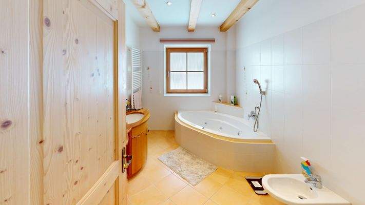 Traumhaus-Sarntal-Traumblick-Panorama-Kuot-Schneehase-20-min-zum-zentrum-Hof-geschlossener Hof-Zweitwohnung-Südtirol-Hof-Maso-Sarentino-Berghaus-