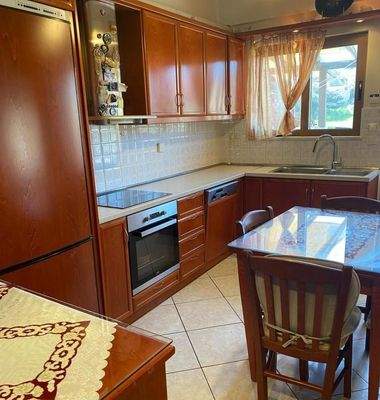 Kreta, Voukolies: Möblierte Wohnung im ersten Stock zu verkaufen